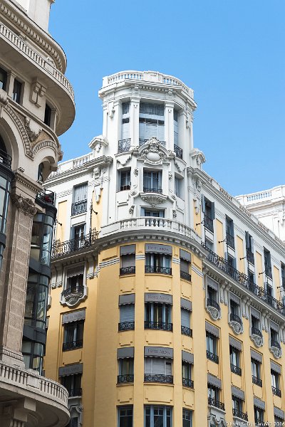 20160606_115426 D4S.jpg - Madrid is full of architectural beauty